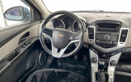 Chevrolet Cruze II, 2011 год, 681 000 рублей, 14 фотография