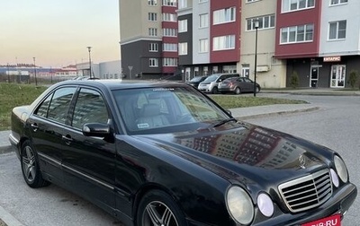 Mercedes-Benz E-Класс, 2001 год, 420 000 рублей, 1 фотография