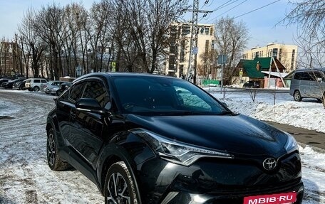 Toyota C-HR I рестайлинг, 2018 год, 2 060 000 рублей, 4 фотография