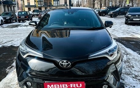 Toyota C-HR I рестайлинг, 2018 год, 2 060 000 рублей, 5 фотография
