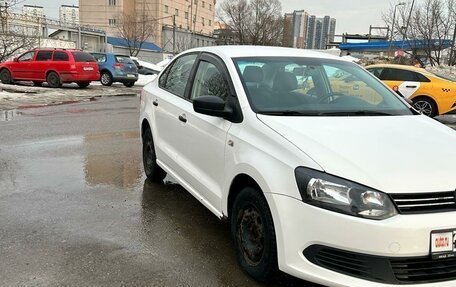 Volkswagen Polo VI (EU Market), 2010 год, 735 000 рублей, 3 фотография
