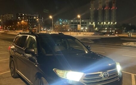 Toyota Highlander III, 2012 год, 2 190 000 рублей, 8 фотография