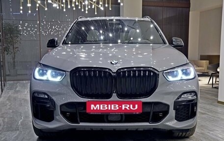 BMW X5, 2021 год, 10 980 000 рублей, 2 фотография