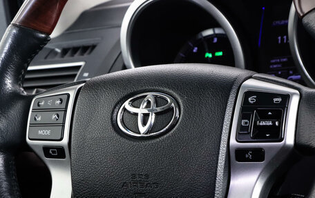 Toyota Land Cruiser Prado 150 рестайлинг 2, 2017 год, 5 099 000 рублей, 13 фотография
