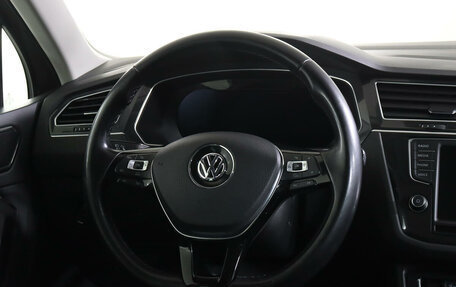 Volkswagen Tiguan II, 2017 год, 3 099 000 рублей, 17 фотография