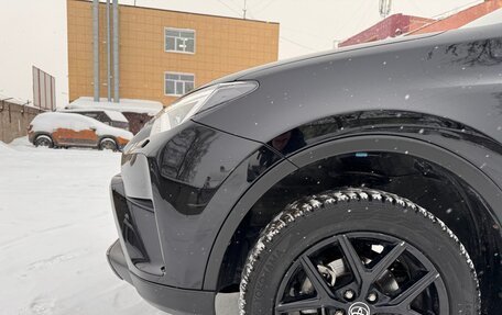 Toyota RAV4, 2019 год, 3 350 000 рублей, 22 фотография