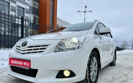 Toyota Verso I, 2012 год, 1 599 000 рублей, 34 фотография