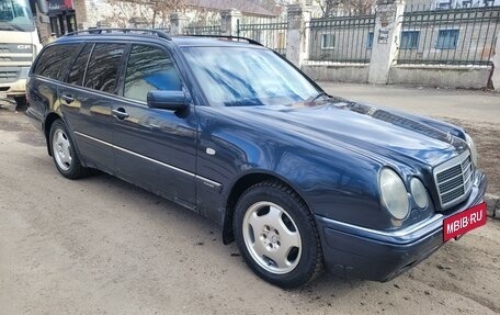 Mercedes-Benz E-Класс, 1998 год, 500 000 рублей, 3 фотография