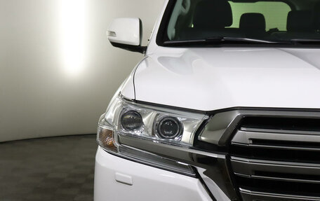 Toyota Land Cruiser 200, 2015 год, 6 850 000 рублей, 21 фотография