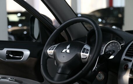 Mitsubishi Pajero Sport II рестайлинг, 2013 год, 1 549 000 рублей, 10 фотография