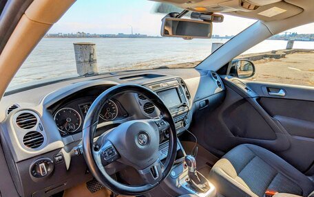 Volkswagen Tiguan I, 2015 год, 2 200 000 рублей, 6 фотография