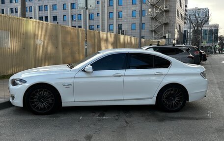 BMW 5 серия, 2011 год, 2 400 000 рублей, 3 фотография