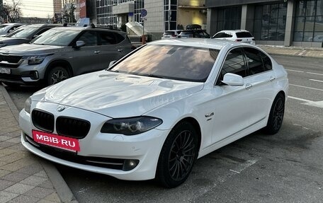 BMW 5 серия, 2011 год, 2 400 000 рублей, 2 фотография