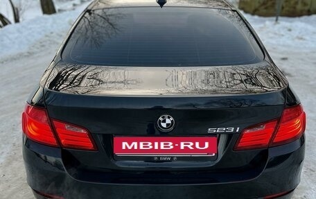 BMW 5 серия, 2011 год, 1 930 000 рублей, 6 фотография