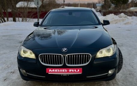BMW 5 серия, 2011 год, 1 930 000 рублей, 2 фотография