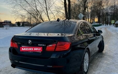BMW 5 серия, 2011 год, 1 930 000 рублей, 7 фотография