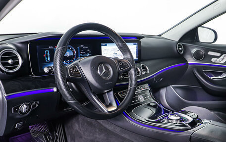 Mercedes-Benz E-Класс, 2016 год, 3 250 000 рублей, 15 фотография