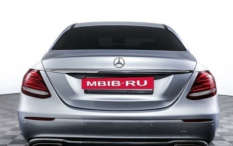 Mercedes-Benz E-Класс, 2016 год, 3 250 000 рублей, 6 фотография