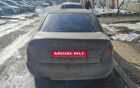 Audi A4, 1995 год, 180 000 рублей, 4 фотография