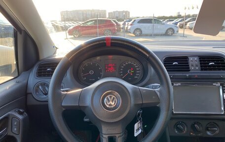 Volkswagen Polo VI (EU Market), 2011 год, 838 000 рублей, 12 фотография