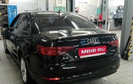 Audi A4, 2018 год, 2 397 000 рублей, 4 фотография