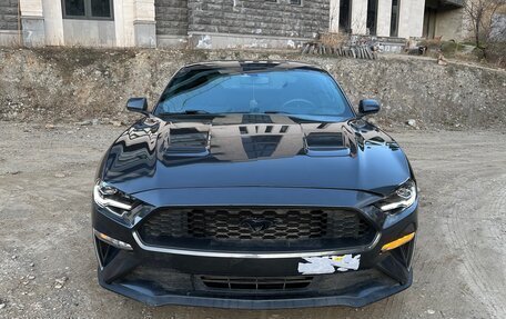Ford Mustang VI рестайлинг, 2018 год, 2 550 000 рублей, 2 фотография