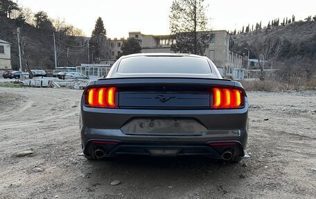 Ford Mustang VI рестайлинг, 2018 год, 2 550 000 рублей, 6 фотография