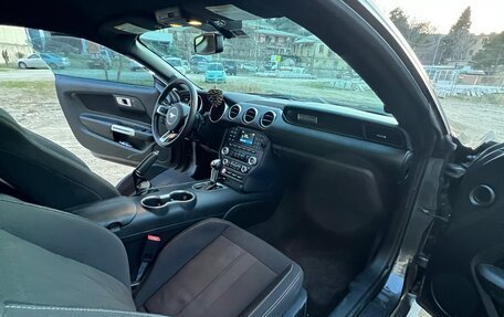 Ford Mustang VI рестайлинг, 2018 год, 2 550 000 рублей, 14 фотография