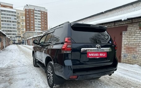 Toyota Land Cruiser Prado 150 рестайлинг 2, 2018 год, 4 500 000 рублей, 6 фотография