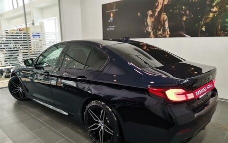 BMW 5 серия, 2022 год, 6 590 000 рублей, 10 фотография