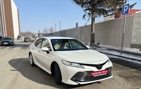 Toyota Camry, 2020 год, 3 600 000 рублей, 4 фотография