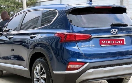 Hyundai Santa Fe IV, 2019 год, 2 350 000 рублей, 3 фотография