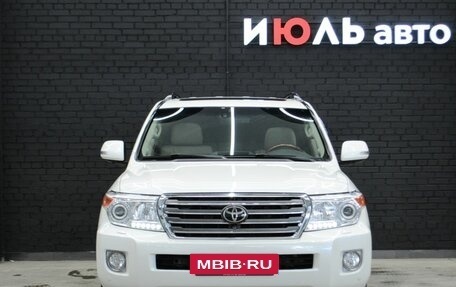 Toyota Land Cruiser 200, 2013 год, 4 950 000 рублей, 3 фотография