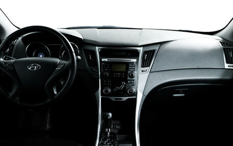 Hyundai Sonata VI, 2011 год, 1 485 000 рублей, 11 фотография