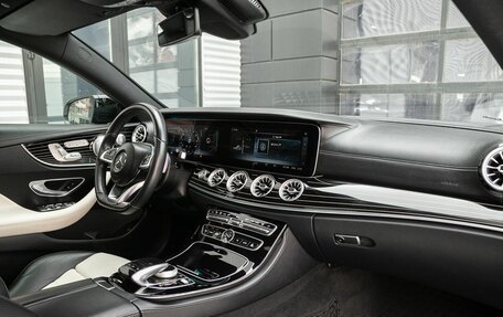 Mercedes-Benz E-Класс, 2018 год, 5 490 000 рублей, 22 фотография