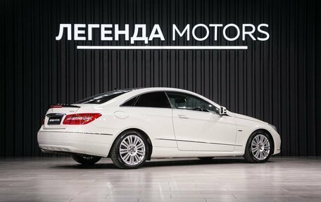 Mercedes-Benz E-Класс, 2011 год, 1 650 000 рублей, 4 фотография