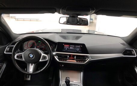 BMW 3 серия, 2019 год, 4 600 000 рублей, 15 фотография