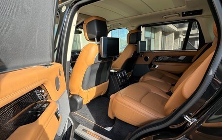 Land Rover Range Rover IV рестайлинг, 2019 год, 10 690 000 рублей, 9 фотография