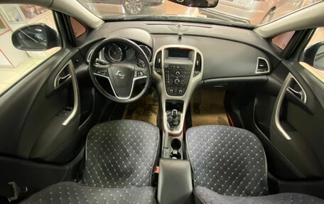 Opel Astra J, 2010 год, 679 000 рублей, 9 фотография
