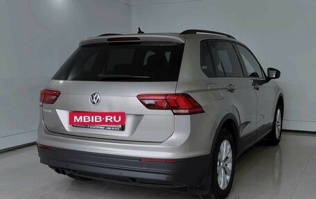 Volkswagen Tiguan II, 2019 год, 1 816 000 рублей, 4 фотография