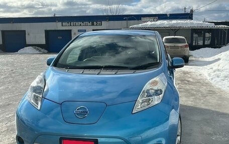 Nissan Leaf I, 2014 год, 1 300 000 рублей, 2 фотография