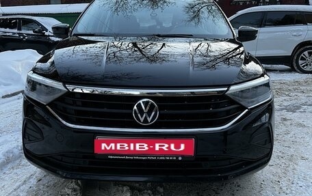 Volkswagen Polo VI (EU Market), 2021 год, 1 680 000 рублей, 21 фотография