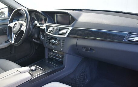 Mercedes-Benz E-Класс, 2012 год, 2 022 000 рублей, 9 фотография