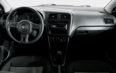 Volkswagen Polo VI (EU Market), 2012 год, 950 000 рублей, 12 фотография