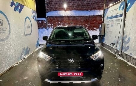 Toyota RAV4, 2023 год, 4 322 000 рублей, 2 фотография