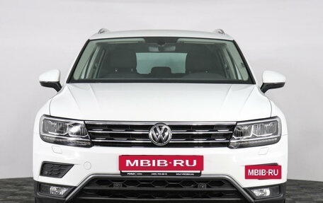 Volkswagen Tiguan II, 2017 год, 2 399 000 рублей, 2 фотография