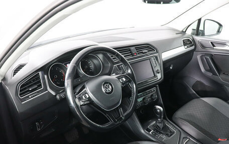 Volkswagen Tiguan II, 2017 год, 2 399 000 рублей, 9 фотография
