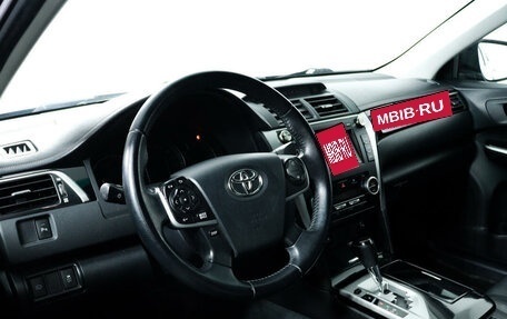 Toyota Camry, 2012 год, 1 840 000 рублей, 13 фотография