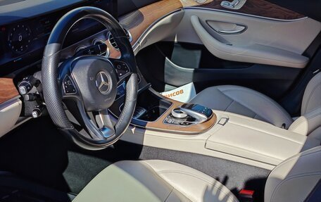 Mercedes-Benz E-Класс, 2016 год, 2 900 000 рублей, 2 фотография