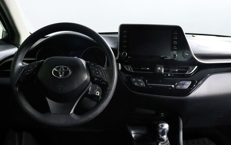 Toyota C-HR I рестайлинг, 2021 год, 2 450 000 рублей, 12 фотография